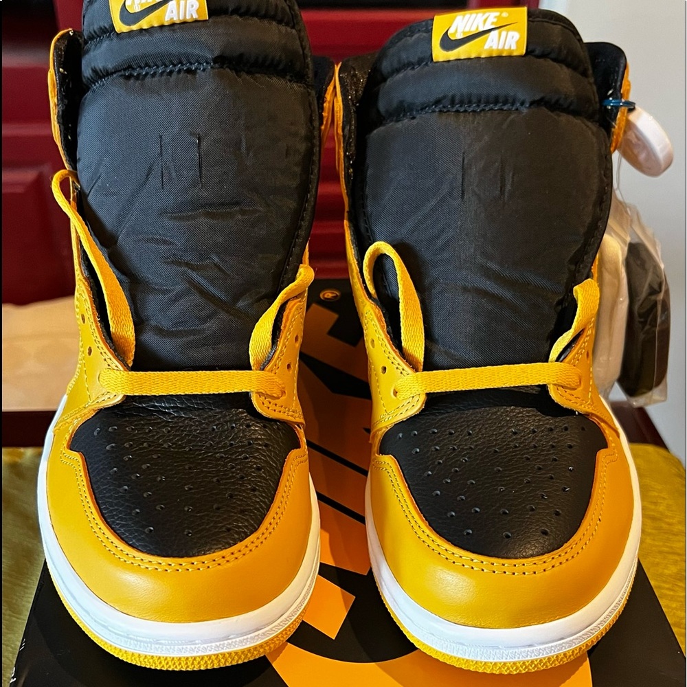 Air Jordan 1 Retro High OG Pollen - Picture 5 of 8